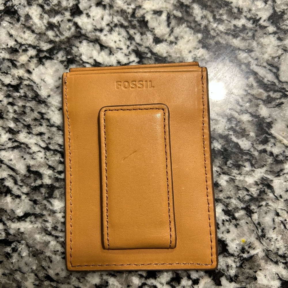 Fossil Leather Card Holder in Tan